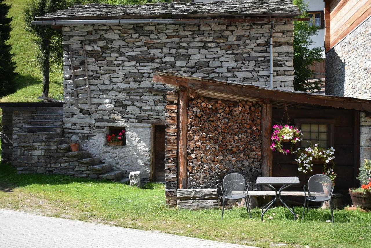 Albergo Mangusta Madesimo Kültér fotó